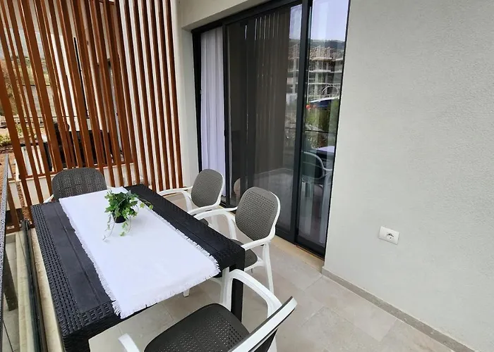 Solar Rooms And Apartments